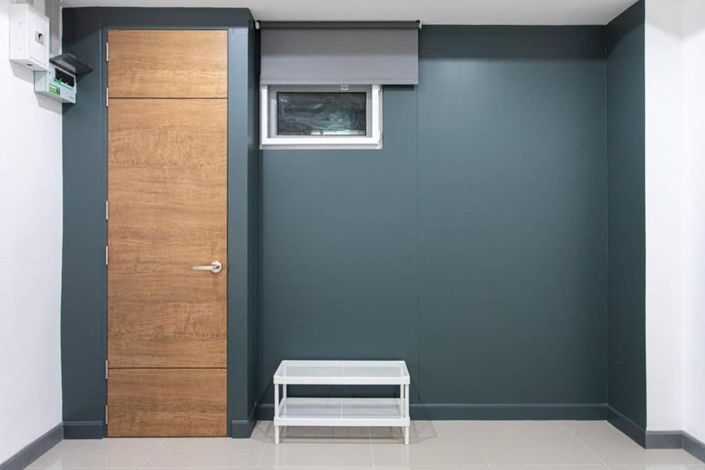P1 Silom Pan Large Room Full Kitchen Wifi 4-6Pax Bangkok Eksteriør billede